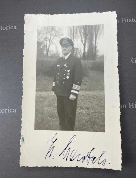 Kriegsmarine Foto Freg. Kapt. H. Bartels Kretaband Zvonimir Orden