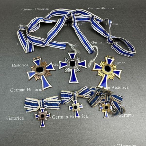 Mutterkreuz Set mit Miniaturen