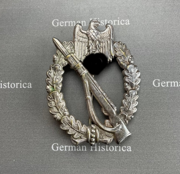 Infanterie Sturmabzeichen Silber Buntmetall Schickle