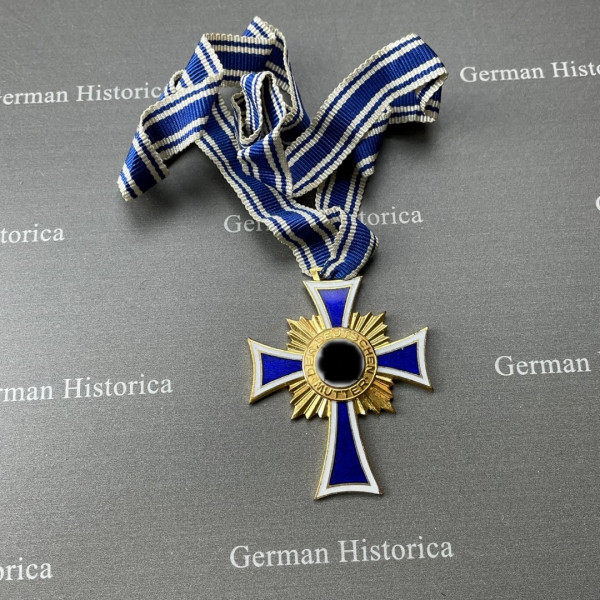 Deutsches Mutterkreuz in Gold